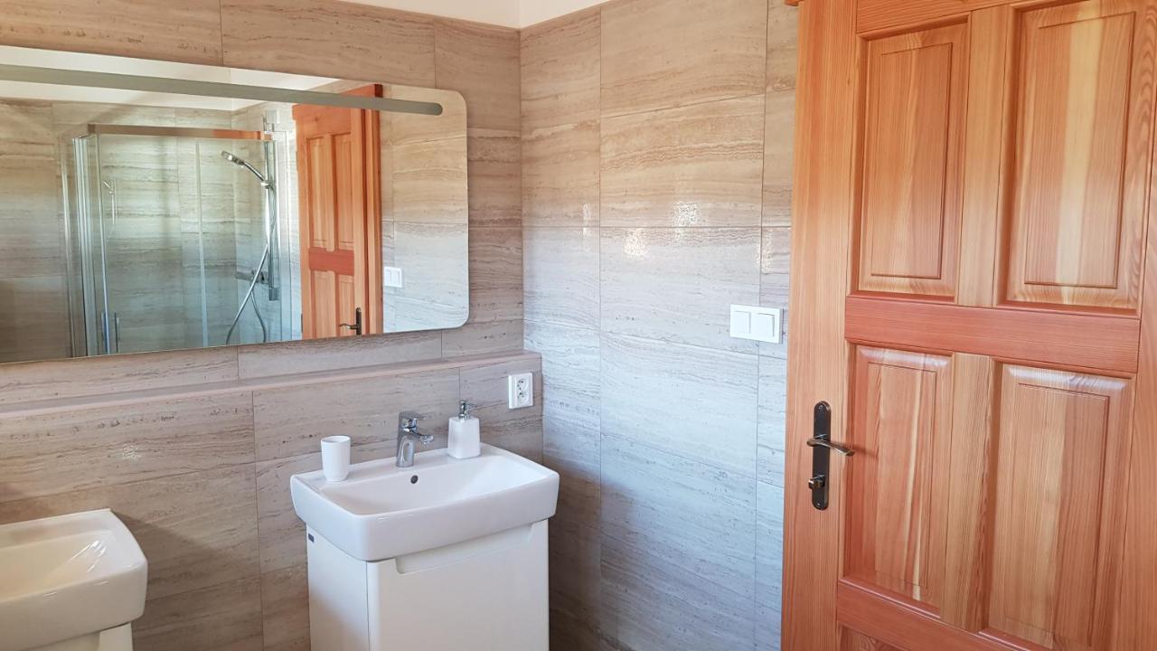 Apartmany Plesivec 아버르타미 외부 사진